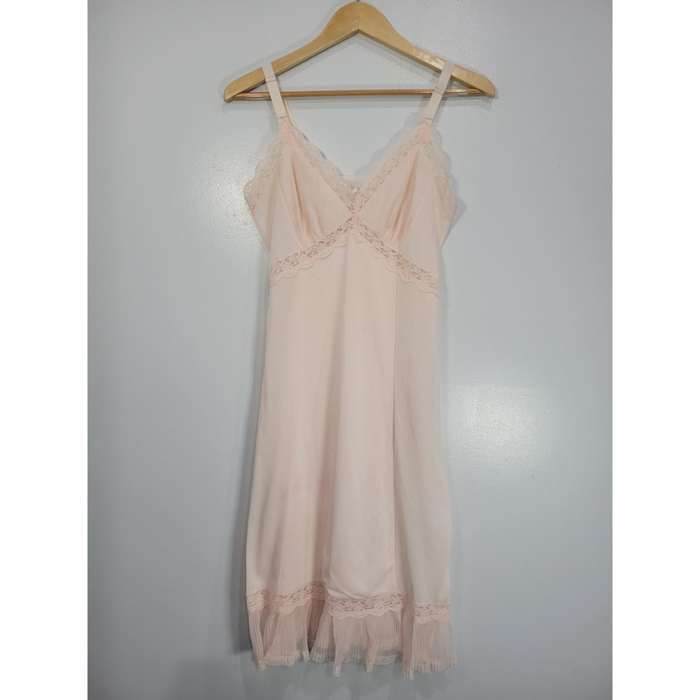 Vintage Movie Star Pale Pink Lace Pleated Ruffle Full Slip Dress 36 Tall